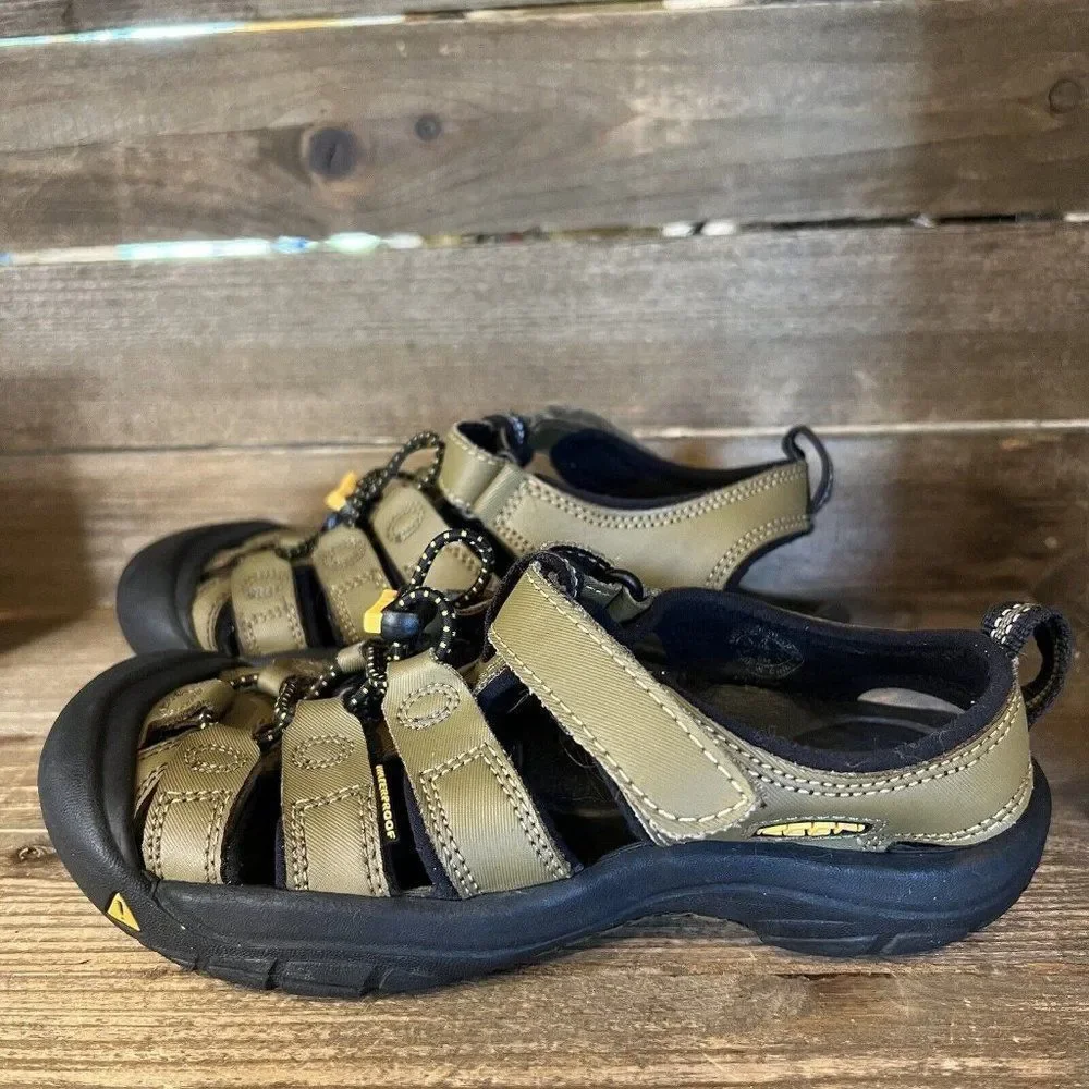 Childrens Big Kids Keen Newport H2 Waterproof Olive Green Shoes Sandals Size 4 Y